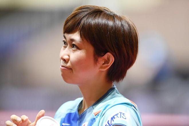 中脱颖而出 中脱颖而出