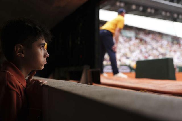 手进攻依然 手进攻依然